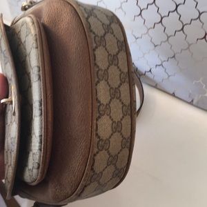 gucci vintage saddle bag